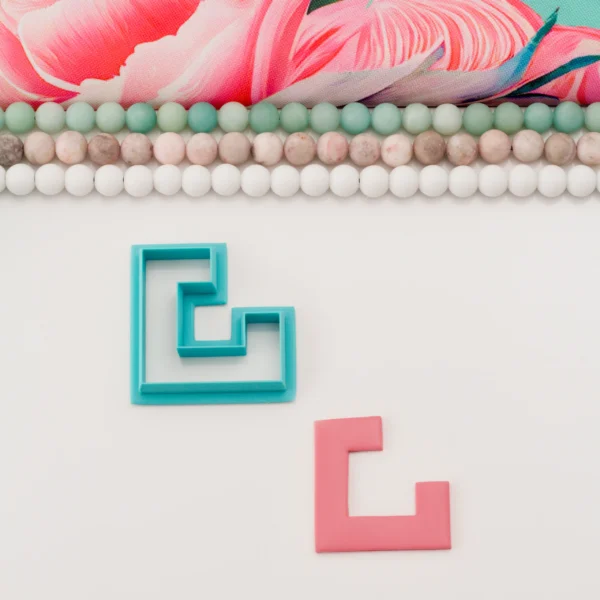 Square Hoop M