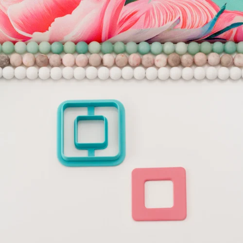 Square Donut with Rounded Corners M