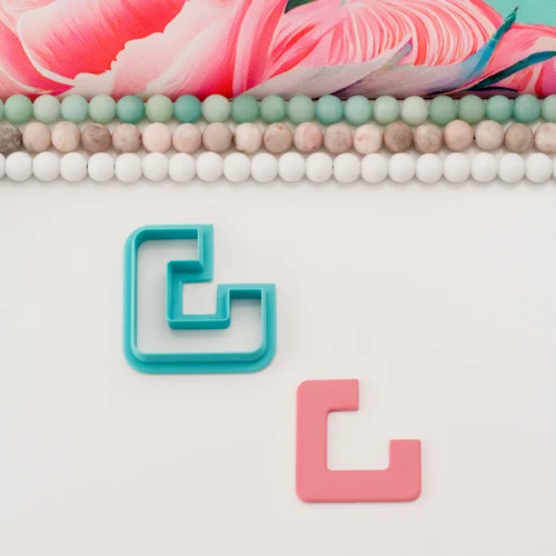 Square Hoop with Rounded Corners M