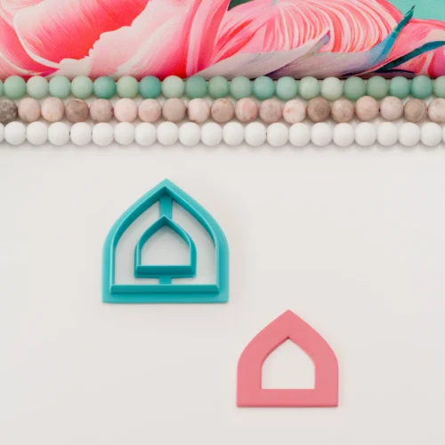 Pointy Arch Donut L