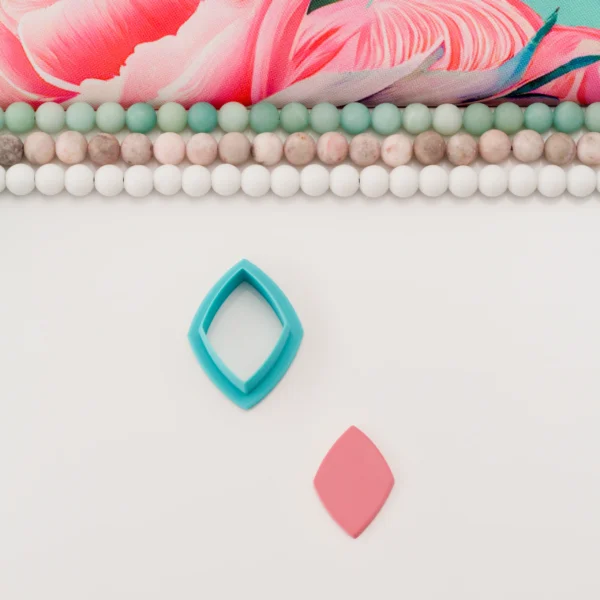 Solid Rhombus with Curved Walls L