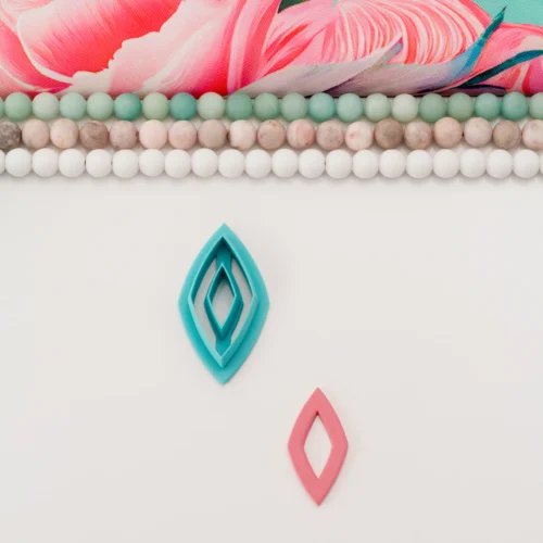 Rhombus Donut with Curved Walls M