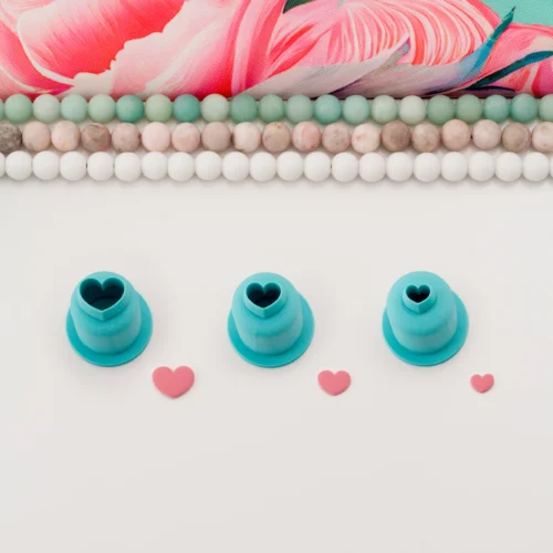 Single Micro Rounded Heart Petal M