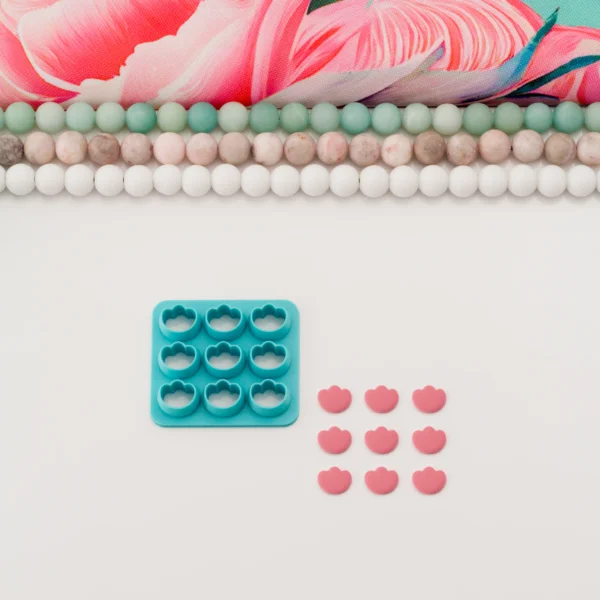 Multi Micro Rounded 3-Lobe Petal