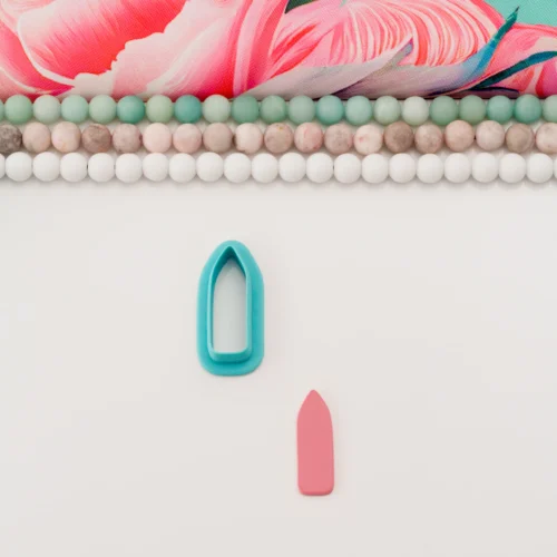 Solid Pointy Arch Pebble S