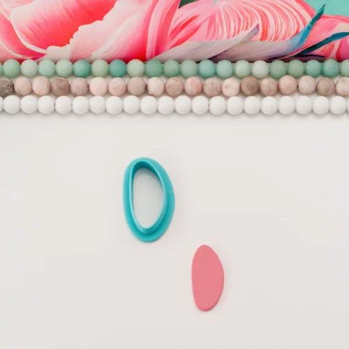 Solid Oval Pebble S