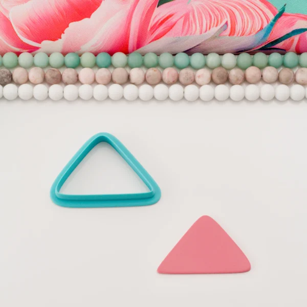 Solid Triangle Pebble with Wide Base